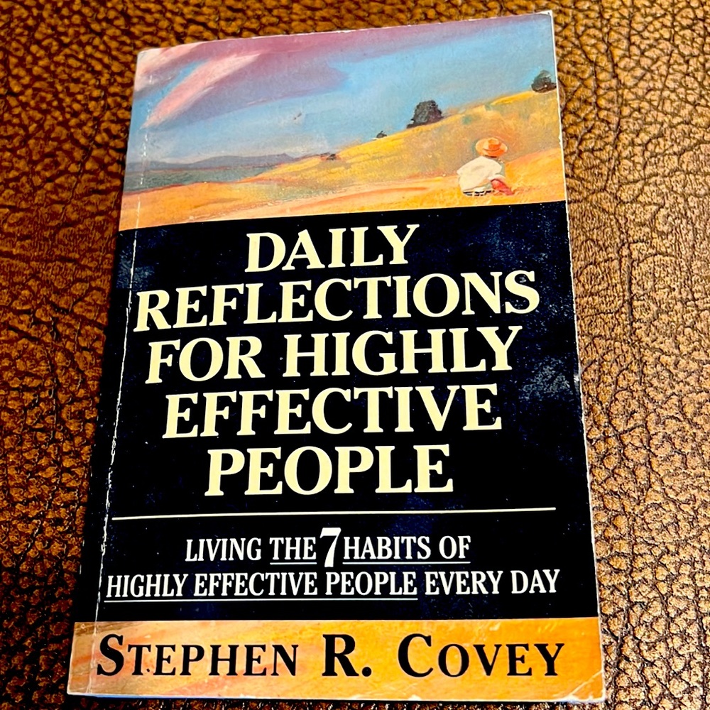 Book by Covey Daily Reflections For Highly Effective People! Living the 7 Habits